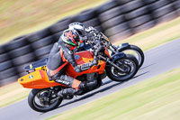 enduro-digital-images;event-digital-images;eventdigitalimages;mallory-park;mallory-park-photographs;mallory-park-trackday;mallory-park-trackday-photographs;no-limits-trackdays;peter-wileman-photography;racing-digital-images;trackday-digital-images;trackday-photos